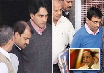 zee owner subhash chandra agrees to lie detector test his two editors refuse