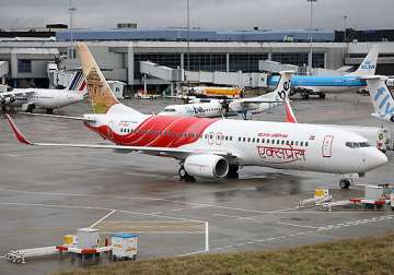 2 ai express pilots taken off duty for aborting take off at singapore airport