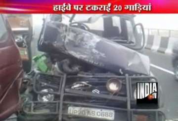 20 cars pile up in fog on nh24 near hapur ghaziabad