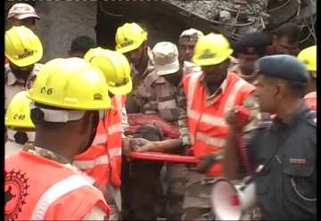 ghaziabad house collapse toll is five 16 critical