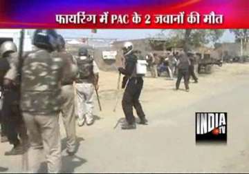 3 killed in clashes between farmers and police in greater noida