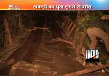 34 killed 60 injured as footbridge collapses in darjeeling