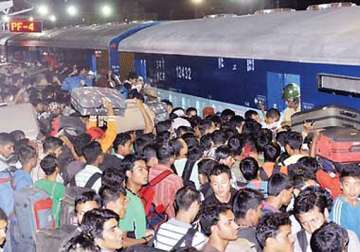 6 800 ne people flee bangalore centre warns rumour mongers