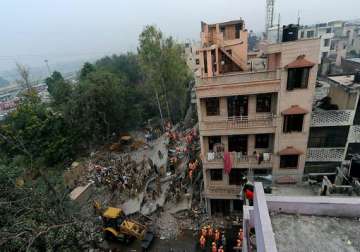 22 500 structures in east delhi illegal