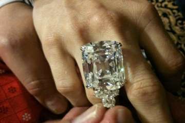 76 carat indian diamond to be auctioned at christie s