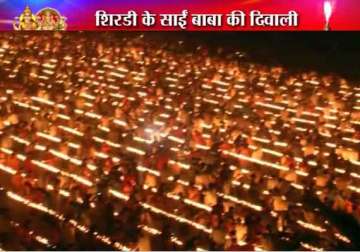 1 08 000 diyas lighted in shirdi on diwali