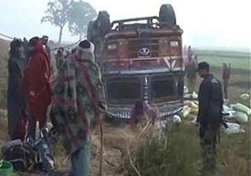 25 killed as truck overturns in bihar