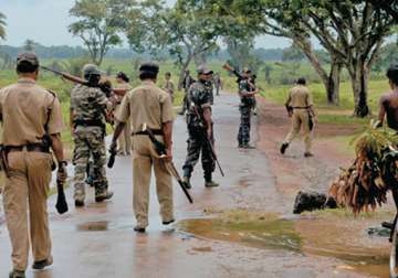 27 policemen 6 villagers injured in bengal village clash