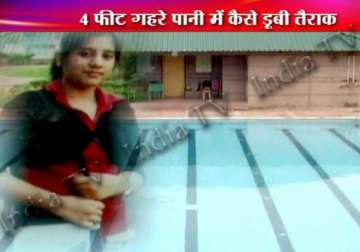 16 year old schoolgirl drowns in the swimming pool