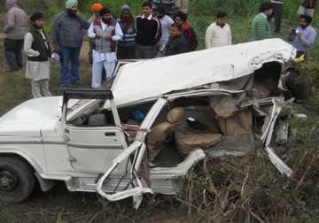 13 dead as train hits bolero carrying marriage party in up