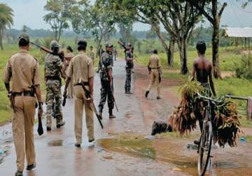 17 illegal immigrants from myanmar held in north bengal