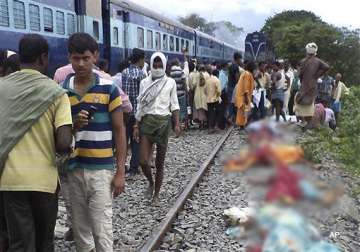 list of 27 persons killed in bihar train tragedy