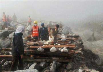 uttarakhand 71 more bodies recovered toll 1 000