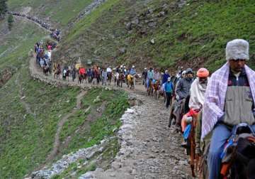 3 pilgrims die en route amarnath shrine death toll reaches 25