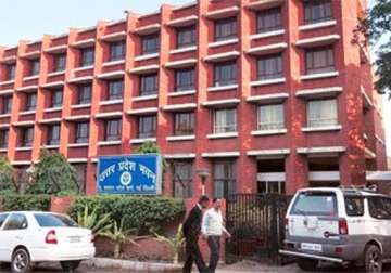 100 room up bhawan to be built in noida
