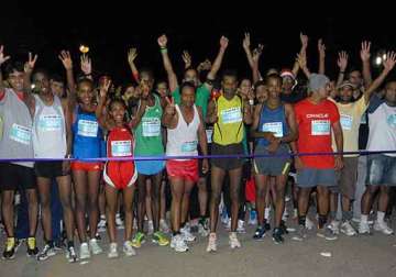 10 000 run in bangalore midnight marathon
