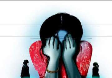 16 year old girl raped in noida