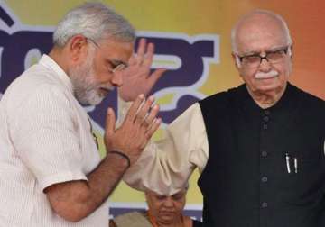 advani adamant on stalling announcement of modi as pm candidate