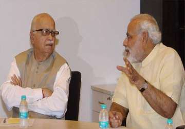 advani joins modi at parliamentary board meet