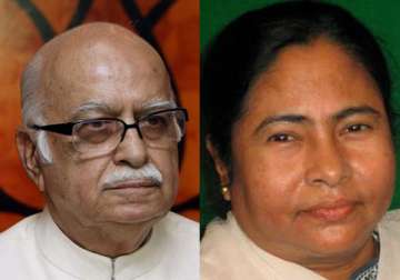 advani congratulates mamata