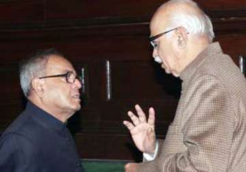 advani meets pranab over telangana issue