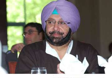 amarinder asks badal to reduce sales tax on petrol in punjab