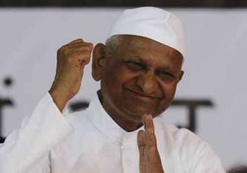 anna hazare congratulates kejriwal for delhi results