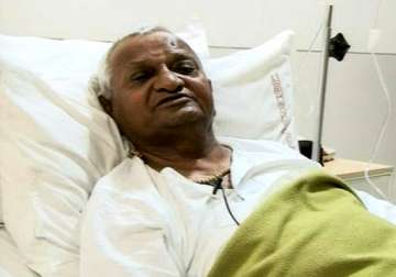 anna hazare stable in icu say doctors