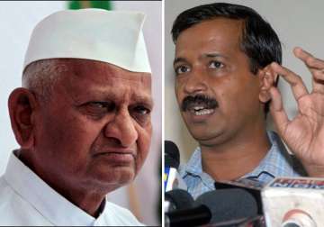 anna says he will not defend kejriwal