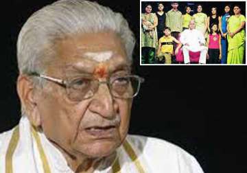 ashok singhal must not teach us how many kids we should have says lalu prasad father of 9