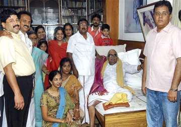 know more about karunanidhi clan