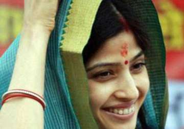 at a glance dimple yadav the most elegant female politician of uttar pradesh