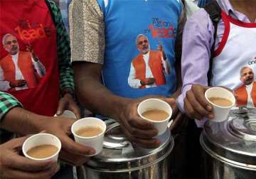 bjp launches chai campaign for chaiwallah modi