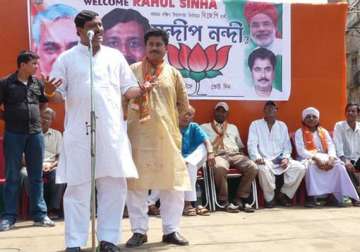 bjp not to contest howrah by poll