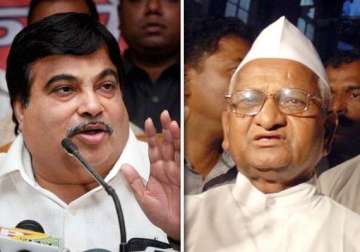 bjp is with anna says gadkari