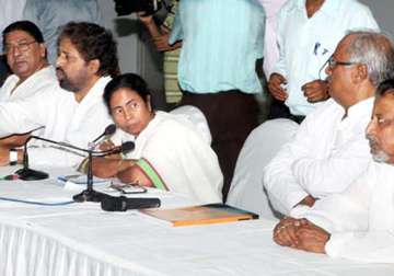 bengal congress seeks at least three union ministers from state