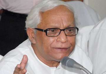 buddhadeb to skip cpi m party congress for first time