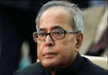cwc meet on monday to discuss prez poll give farewell to pranab