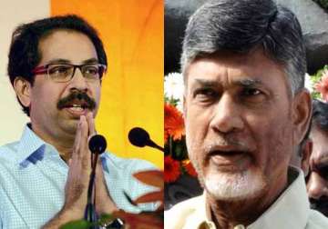 chandrababu meets uddhav thackeray shiv sena to oppose telangana bill