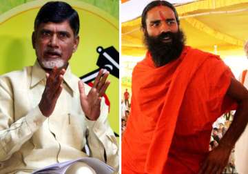 chandrababu pledges support to ramdev to fight corruption