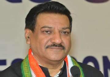 chavan to remain maharashtra cm lead party in assembly polls congress