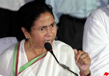 chit fund scam credibility crisis for mamata banerjee in west bengal