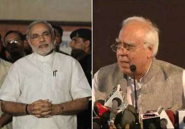 cong targets modi over press freedom