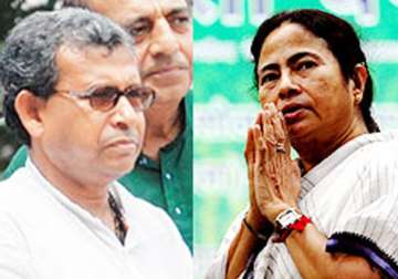 cong begins moves for honourable tie up with tc in wb