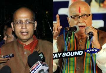 cong ridicules advani ask him to be innovative