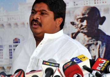 congress mps end agitation on telangana issue