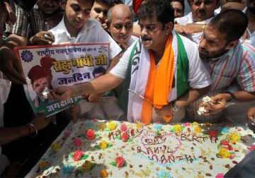 congress celebrates rahul gandhi s 44th birthday with fanfare