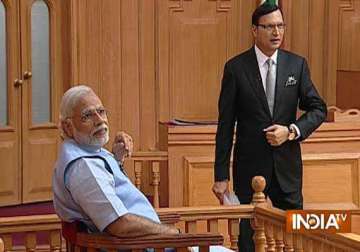 congress is busy generating income for just one family modi tells rajat sharma in aap ki adalat on india tv