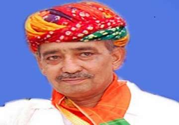 congress leaders urge president to disqualify sanwar lal jat