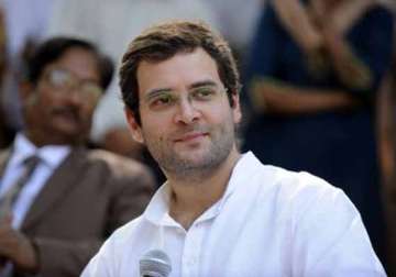 congress manifesto rahul meets women representatives for views